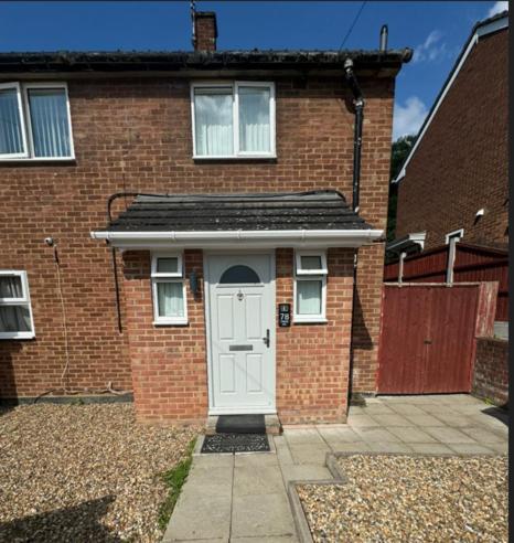 Charming 3-Bedroom Retreat With Modern Comforts South Ockendon Kültér fotó